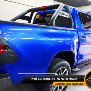 phu ceramic xe toyota hilux 1
