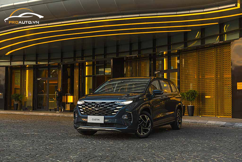 Phụ kiện đồ chơi xe Hyundai Custin 2024