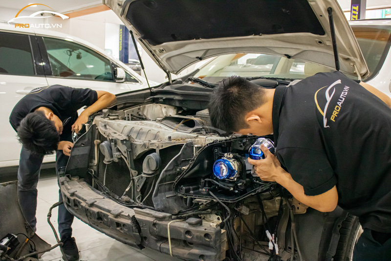 Thi công độ đèn xe ô tô tại ProAuto.vn