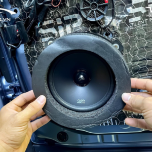 thi cong do loa cho o to tai proautovn 1