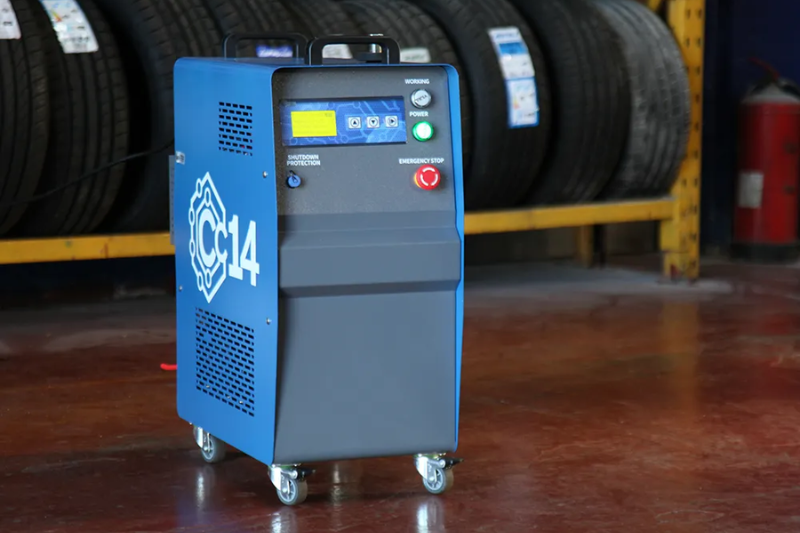 Vệ sinh buồng đốt ô tô với Carbon Clean