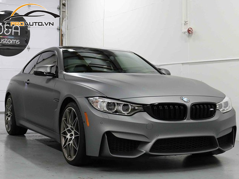 Dán wrap đổi màu cho xe BMW M Series