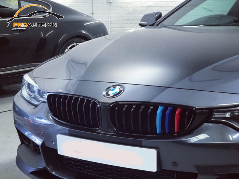 Dán wrap đổi màu xe BMW Series 4