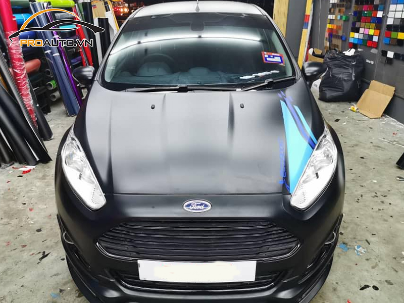 Dán wrap đổi màu Ford Fiesta