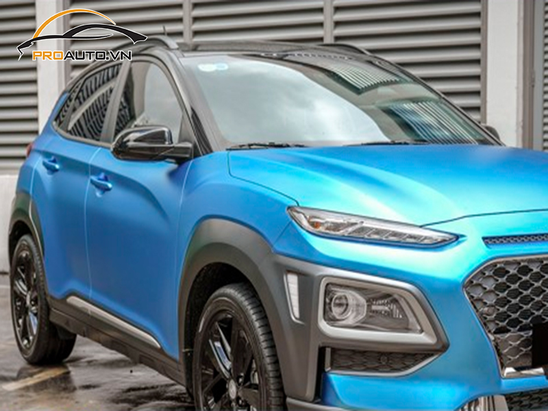 Dán wrap đổi màu xe Hyundai Kona