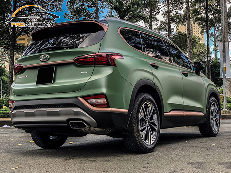 Dán wrap đổi màu xe Hyundai SantaFe