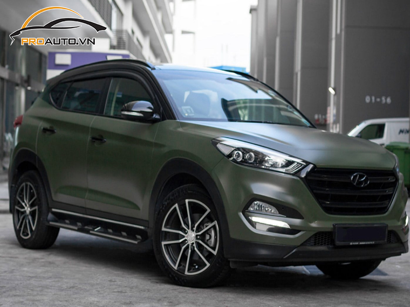 Dán wrap đổi màu xe Hyundai Tucson