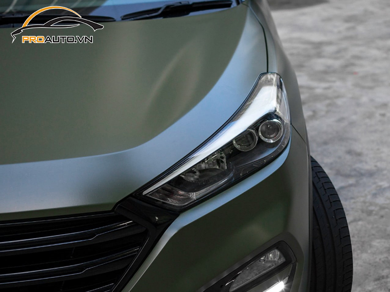 Dán wrap đổi màu xe Hyundai Tucson