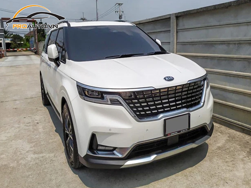 Dán wrap đổi màu xe Kia Carnival