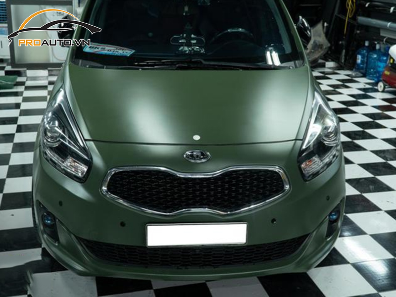 Dán wrap đổi màu Kia Rondo