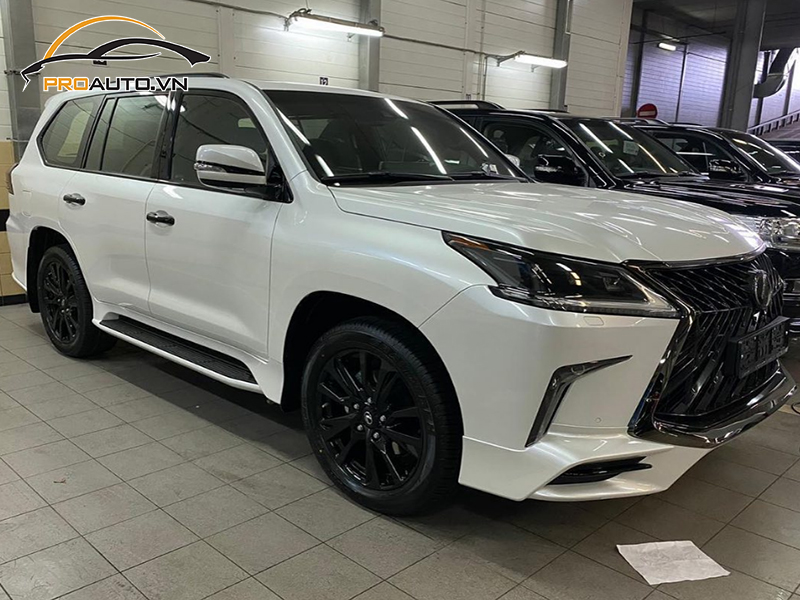 Dán wrap đổi màu xe Lexus LX