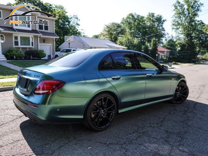 Dán wrap đổi màu Mercedes E-Class