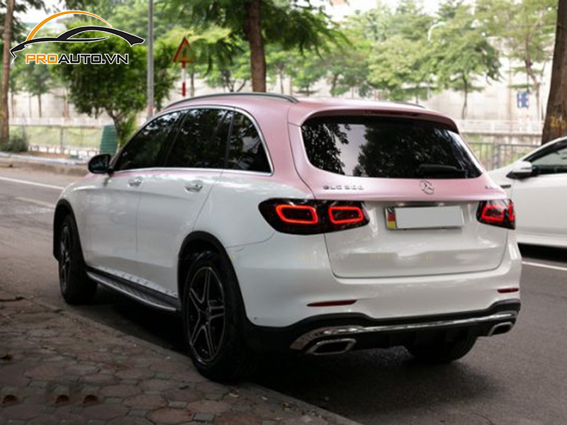 Wrap đổi màu xe Mercedes GLC 300