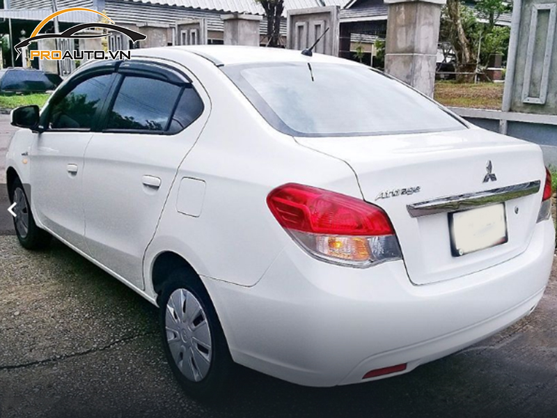 Dán wrap đổi màu Mitsubishi Attrage