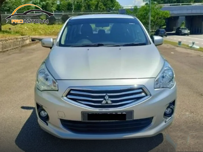 Dán wrap đổi màu xe Mitsubishi Attrage
