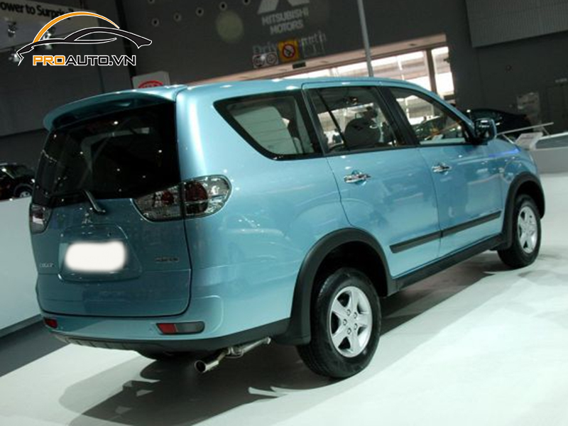 Dán wrap đổi màu Mitsubishi Zinger