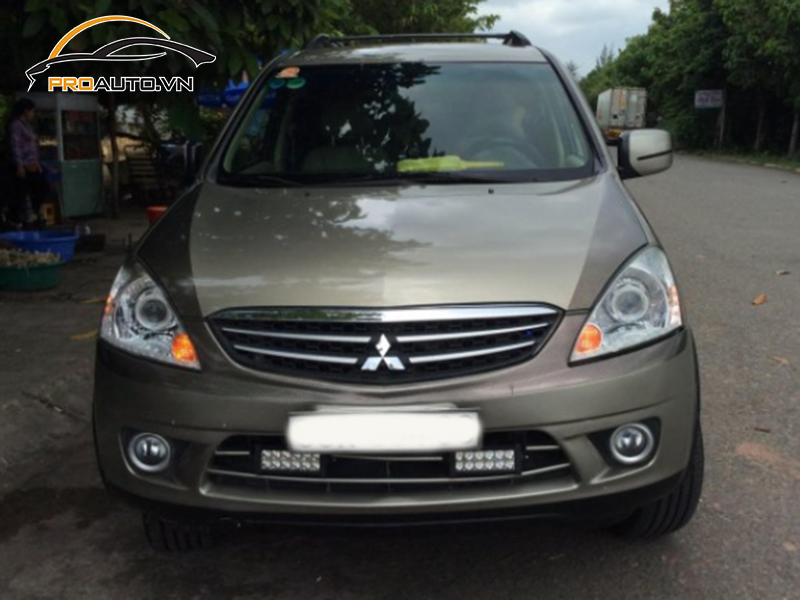 Dán wrap đổi màu Mitsubishi Zinger