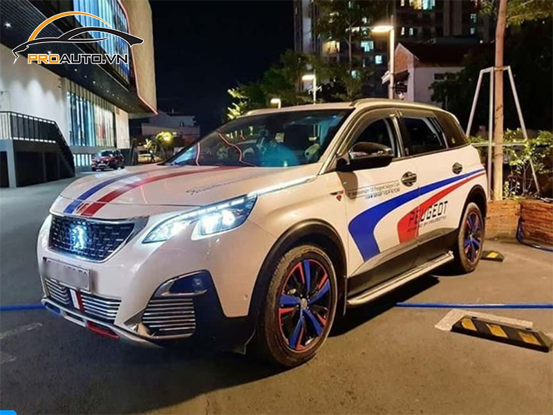 Dán wrap đổi màu xe Peugeot 5008