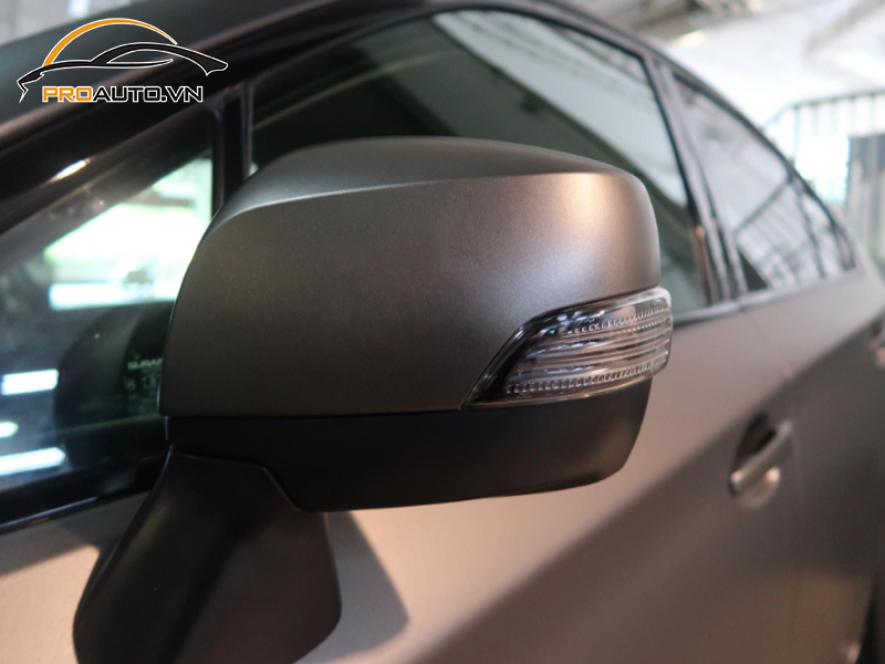 Dán wrap đổi màu cho xe Subaru Legacy
