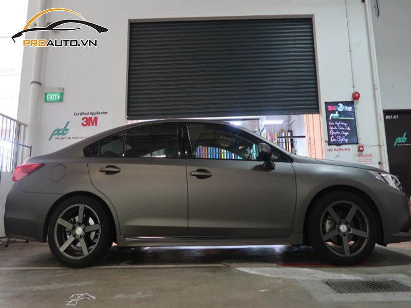 Dán wrap đổi màu xe Subaru Legacy