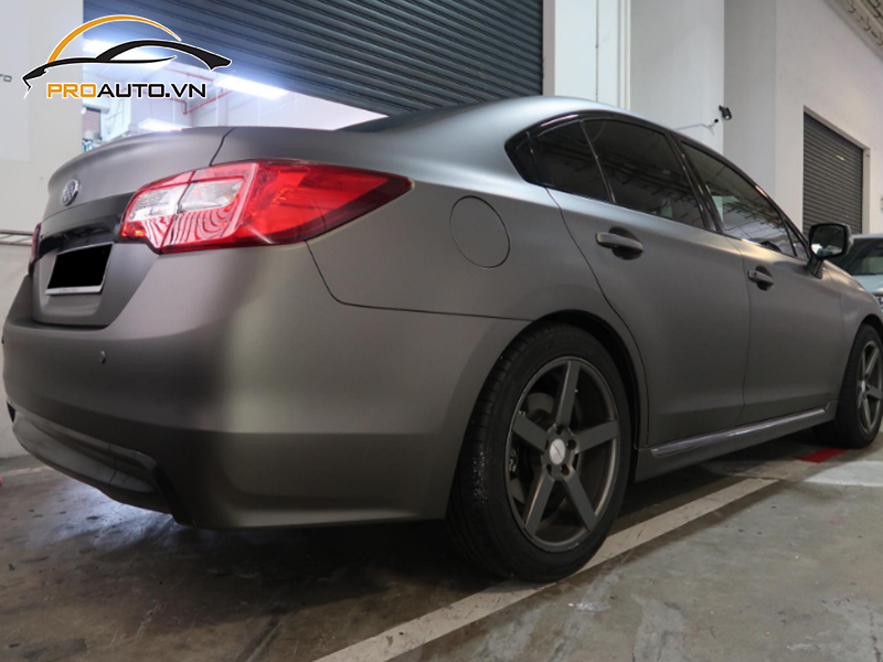 Dán wrap đổi màu xe Subaru Legacy