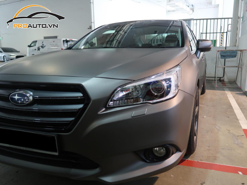 Dán wrap đổi màu xe Subaru Legacy