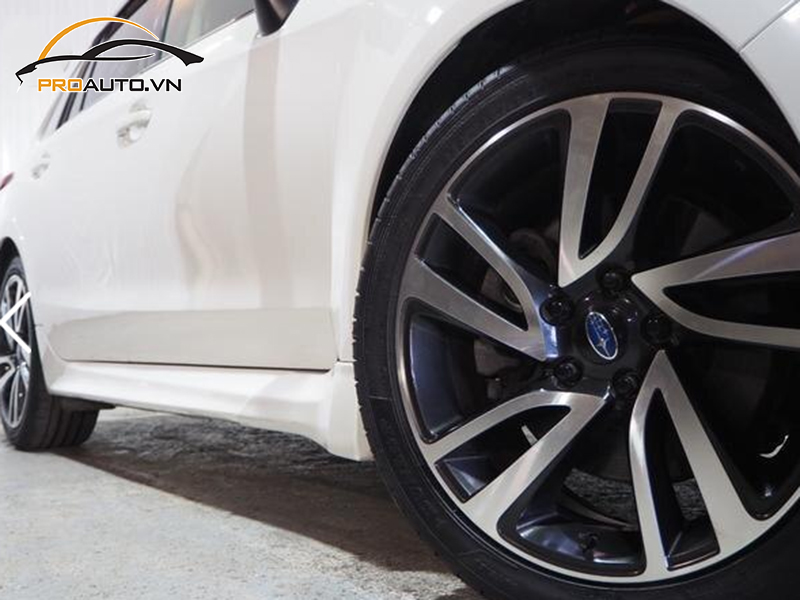Dán wrap đổi màu xe Subaru Levorg