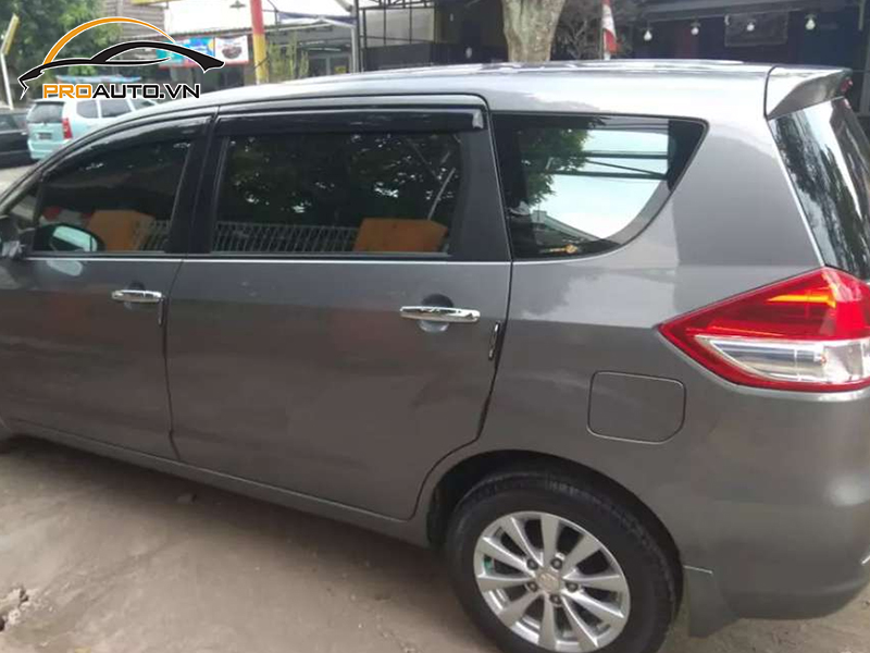 Dán wrap đổi màu xe Suzuki Ertiga