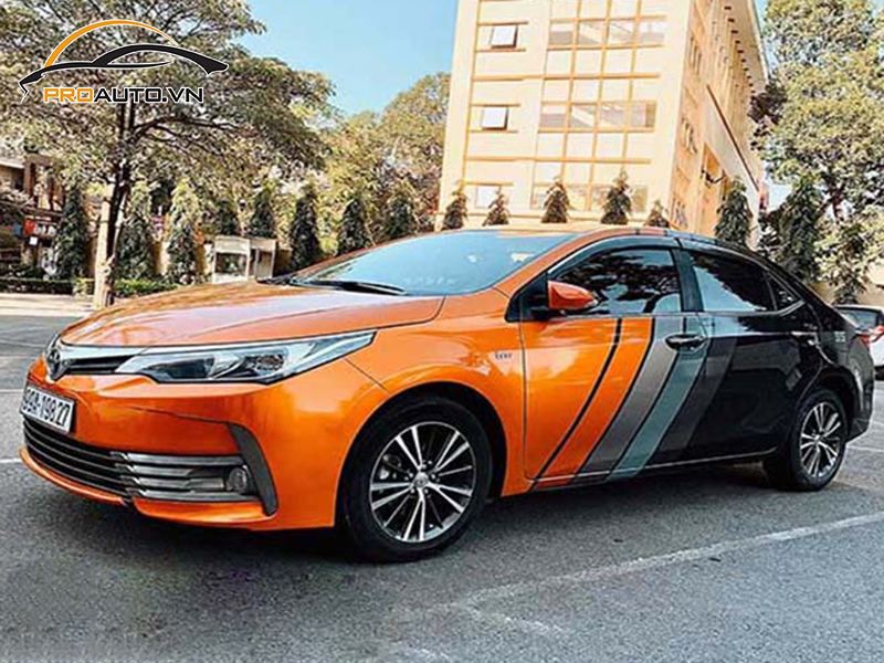 Dán wrap đổi màu Toyota Altis