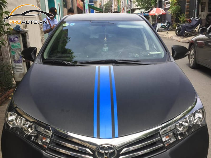 Dán wrap đổi màu xe Toyota Altis