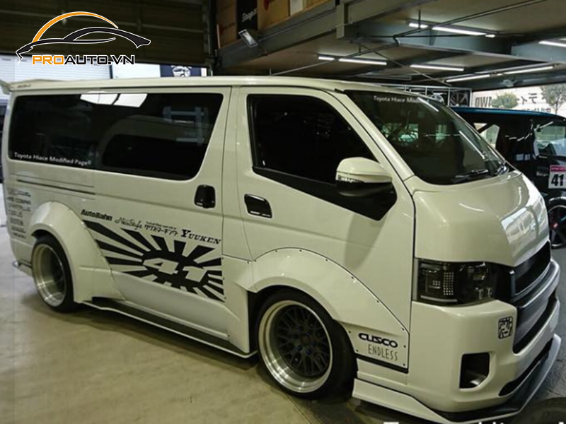 Wrap đổi màu xe Toyota Hiace