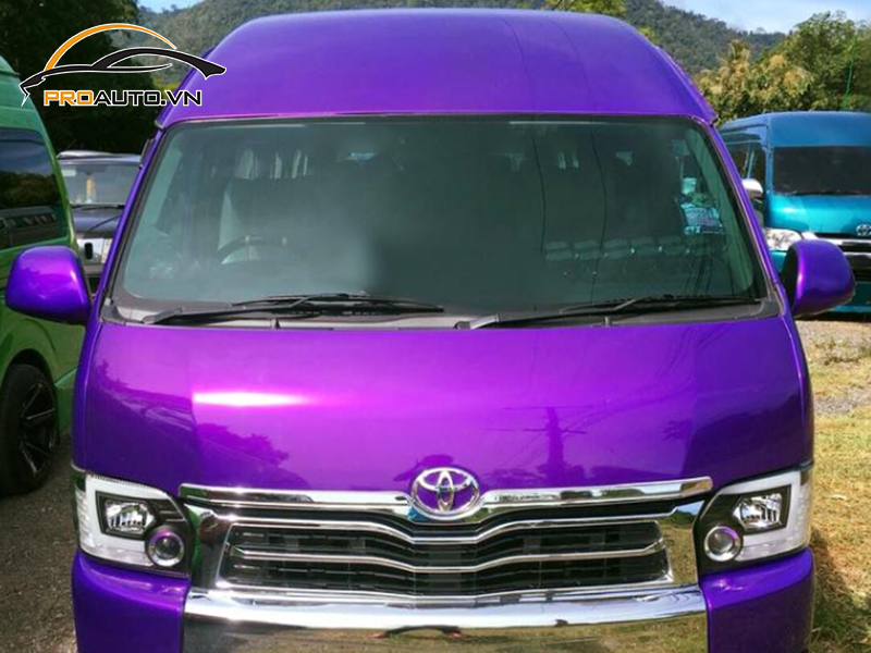 Dán wrap đổi màu xe Toyota Hiace
