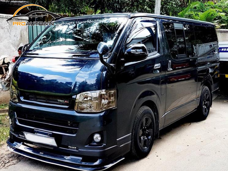 Dán wrap đổi màu xe Toyota Hiace