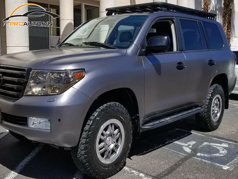 Wrap đổi màu xe Toyota Land Cruiser