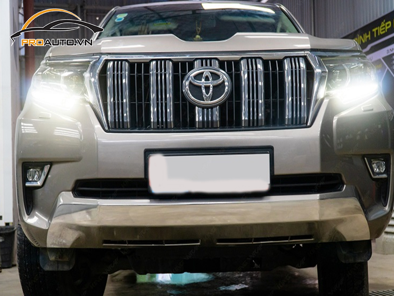 Dán wrap đổi màu xe Toyota Land Cruiser