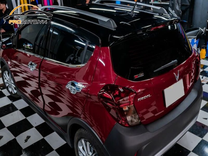 Dán wrap đổi màu xe Vinfast Fadil