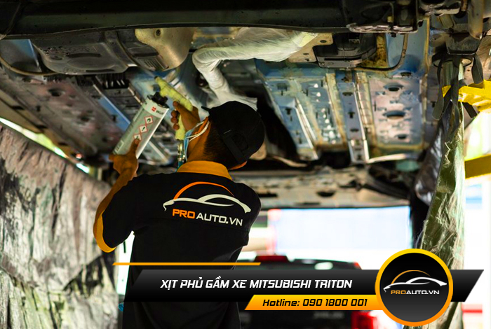xit phu gam xe mitsubishi triton