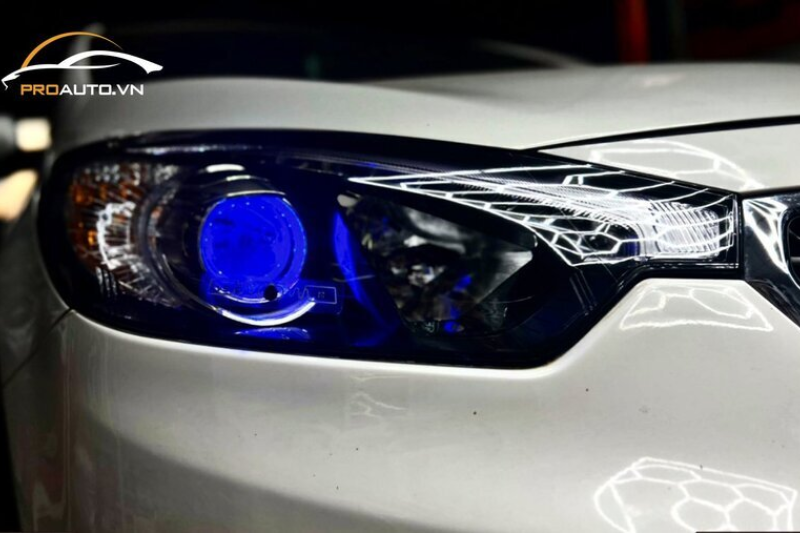 Độ đèn xe BMW