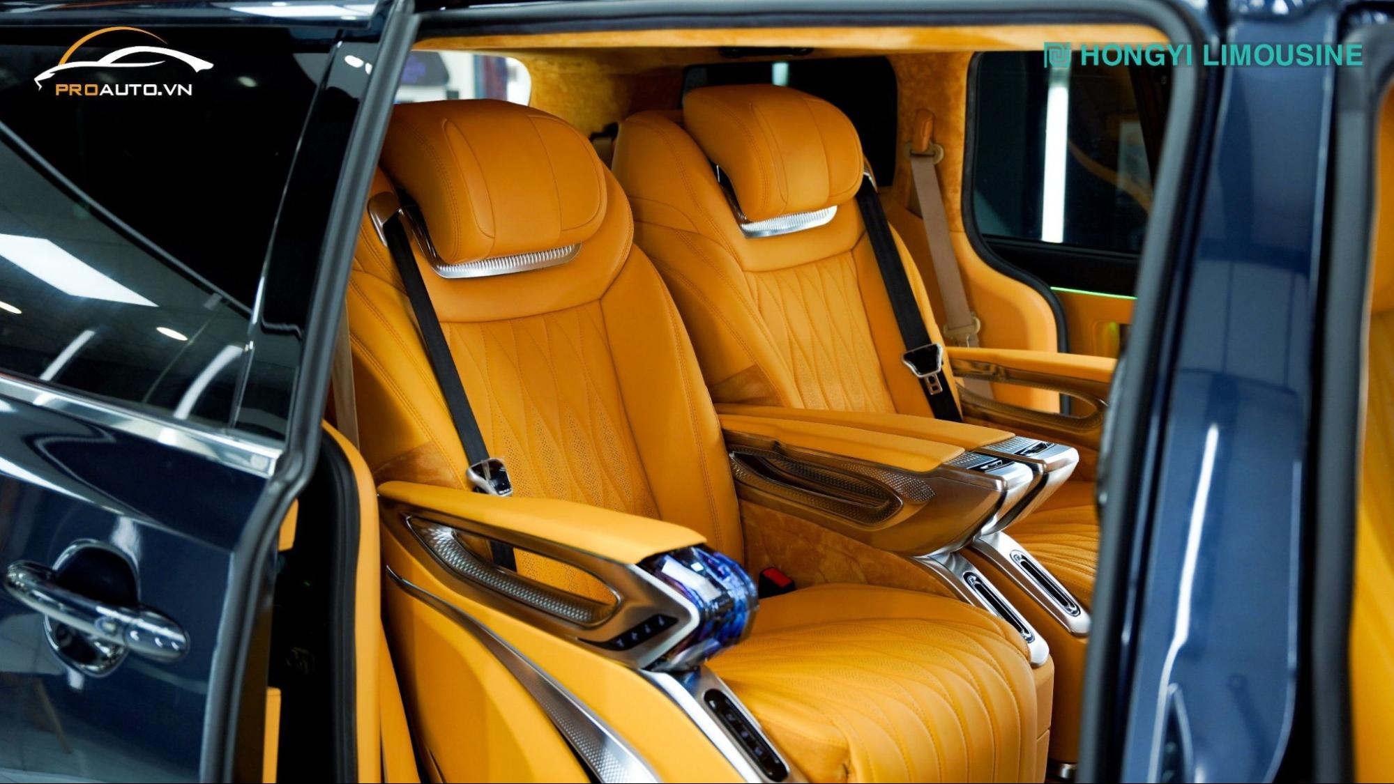 Độ ghế limousine cho Kia Carnival