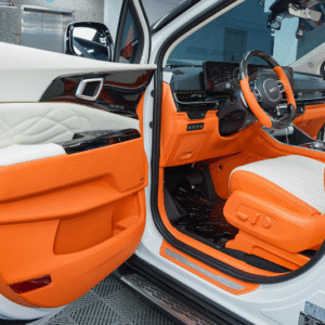 Bọc da tapi cửa xe Kia Carnival 2024