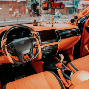 Đổi màu taplo xe Ford Raptor