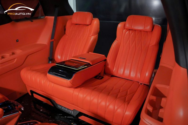 Sofa bed 2.0 Luxury - Độ limousine xe Kia Carnival 2025 Sofa bed 4.0 - Độ limousine xe Kia Carnival 2025