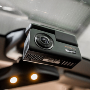 Camera hành trình Hàn Quốc Finevu hỗ trợ cảnh báo ADAS