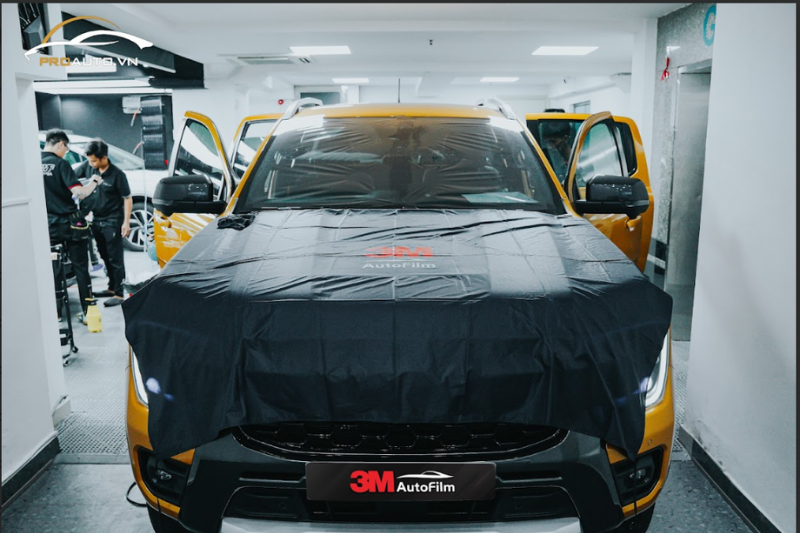Dán phim cách nhiệt xe Ford Ranger thương hiệu 3M