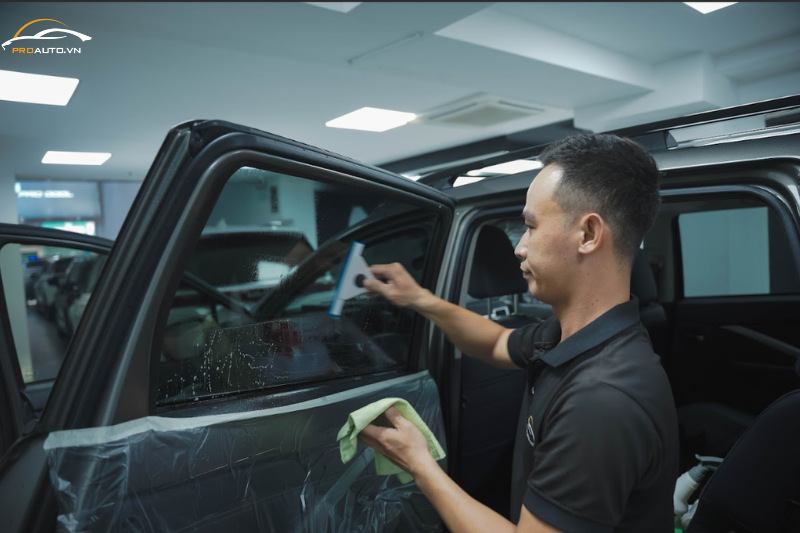 Dán phim cách nhiệt xe KIA Tasman 2025 thương hiệu Cool N Lite