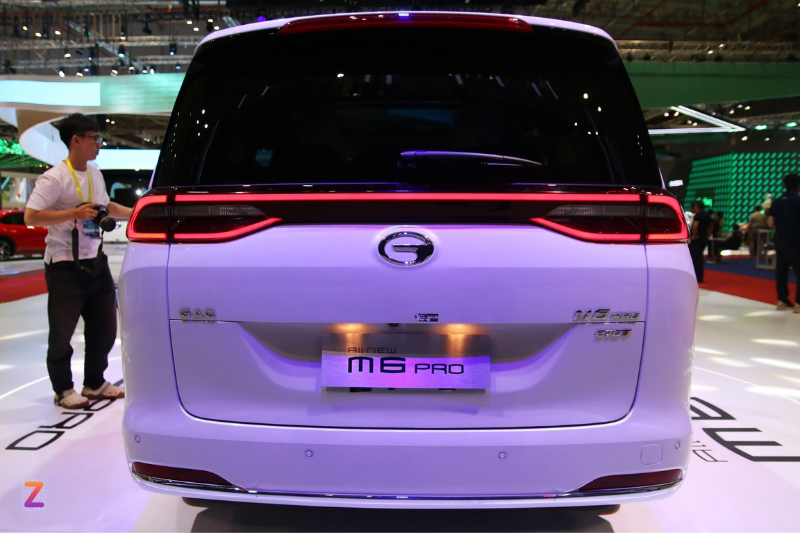 Đuôi xe GAC M6 Pro