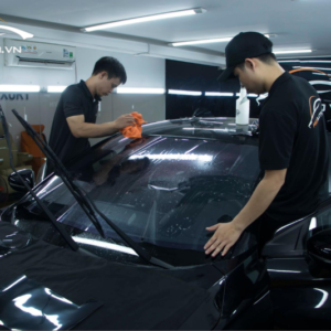 Quá trình thi công dán phim cách nhiệt xe Mitsubishi Xpander