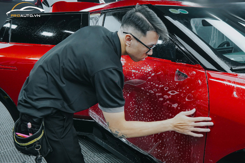 Kinh nghiệm hữu ích khi dán PPF ô tô chính hãng