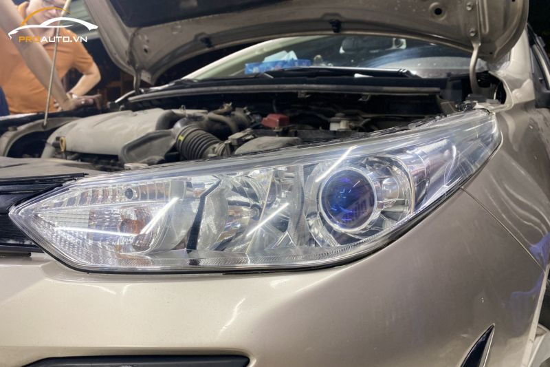 Kinh nghiệm khi độ đèn xe Toyota Vios uy tín