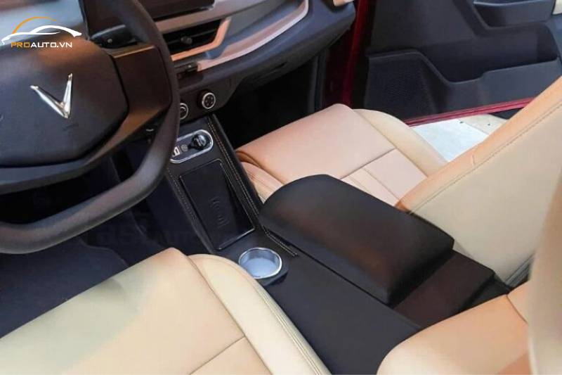 Bệ tỳ tay  - Phụ kiện đồ chơi cho Vinfast VF5 chính hãng